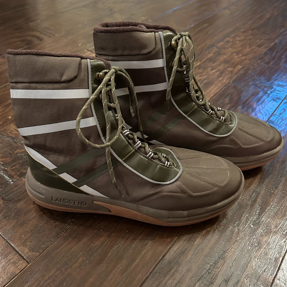 Duck boots. Gum sole. Sage green. Land’s End